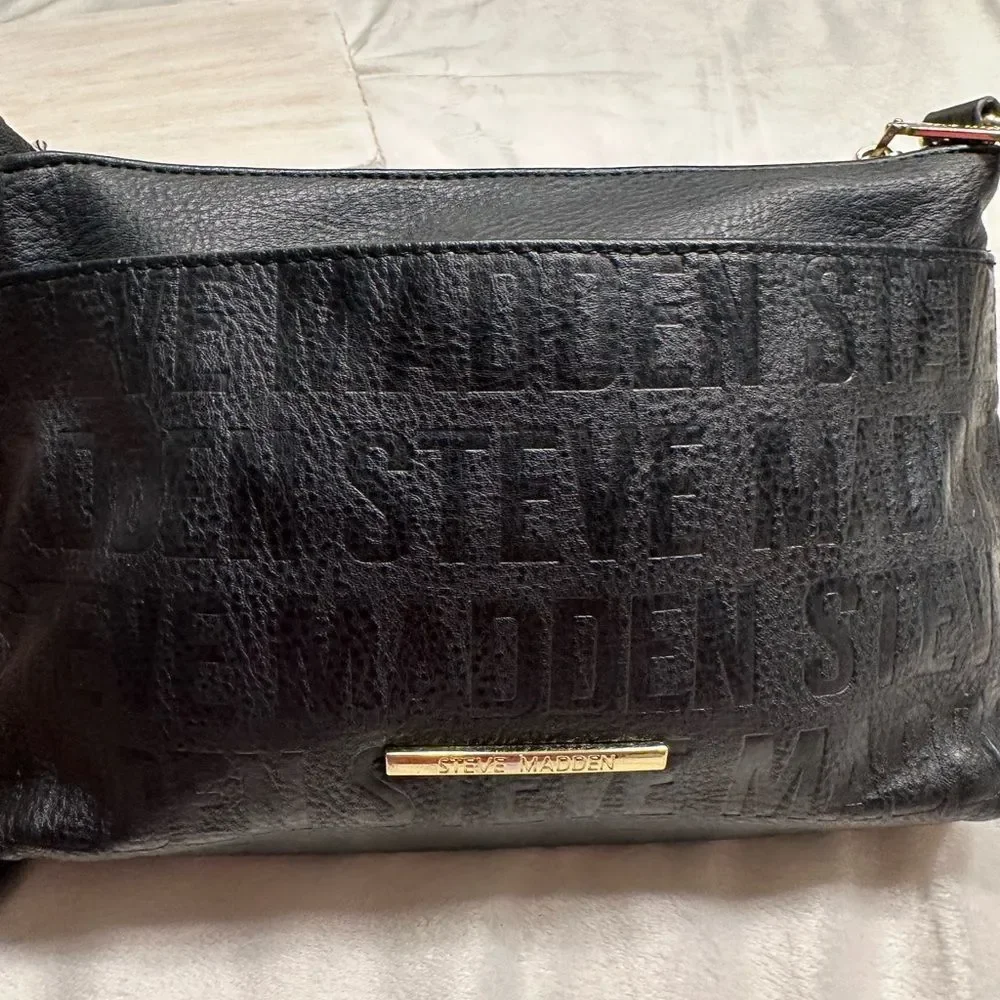 STEVE Madden Shoulder Bag